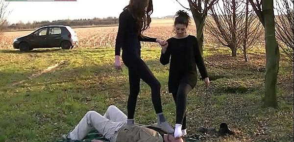  The Anna s Experiences - Trampling in the Outdoor